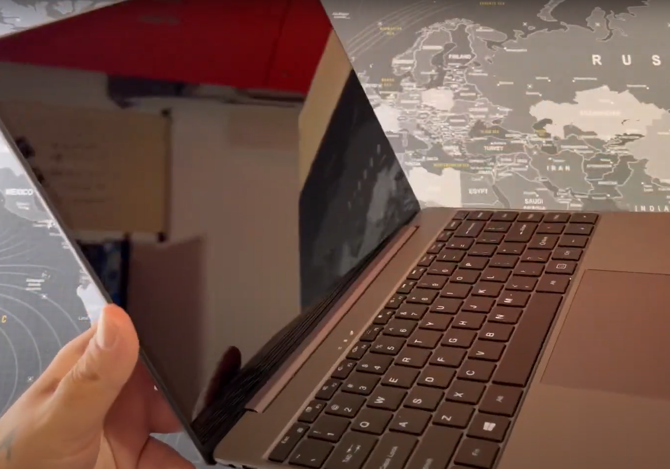 GemiBook Pro Unboxing and Hands-On