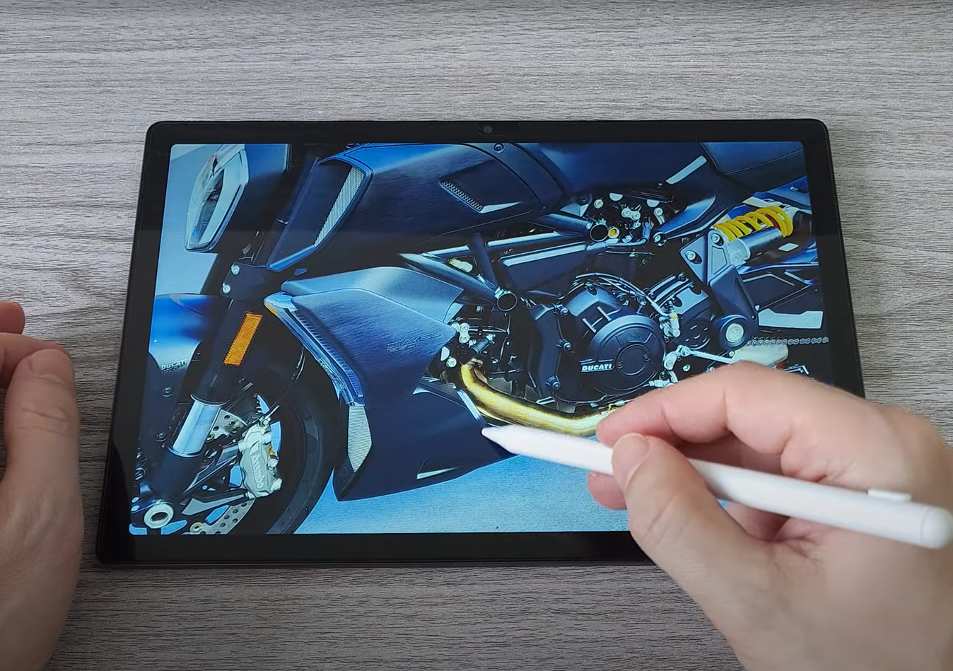 Hipad XPro Lightroom Test